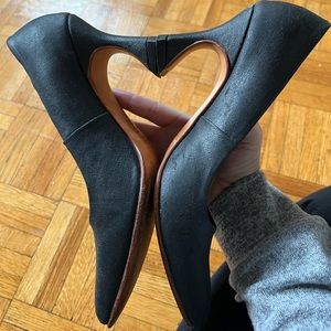 Fluevog Desmond Pump